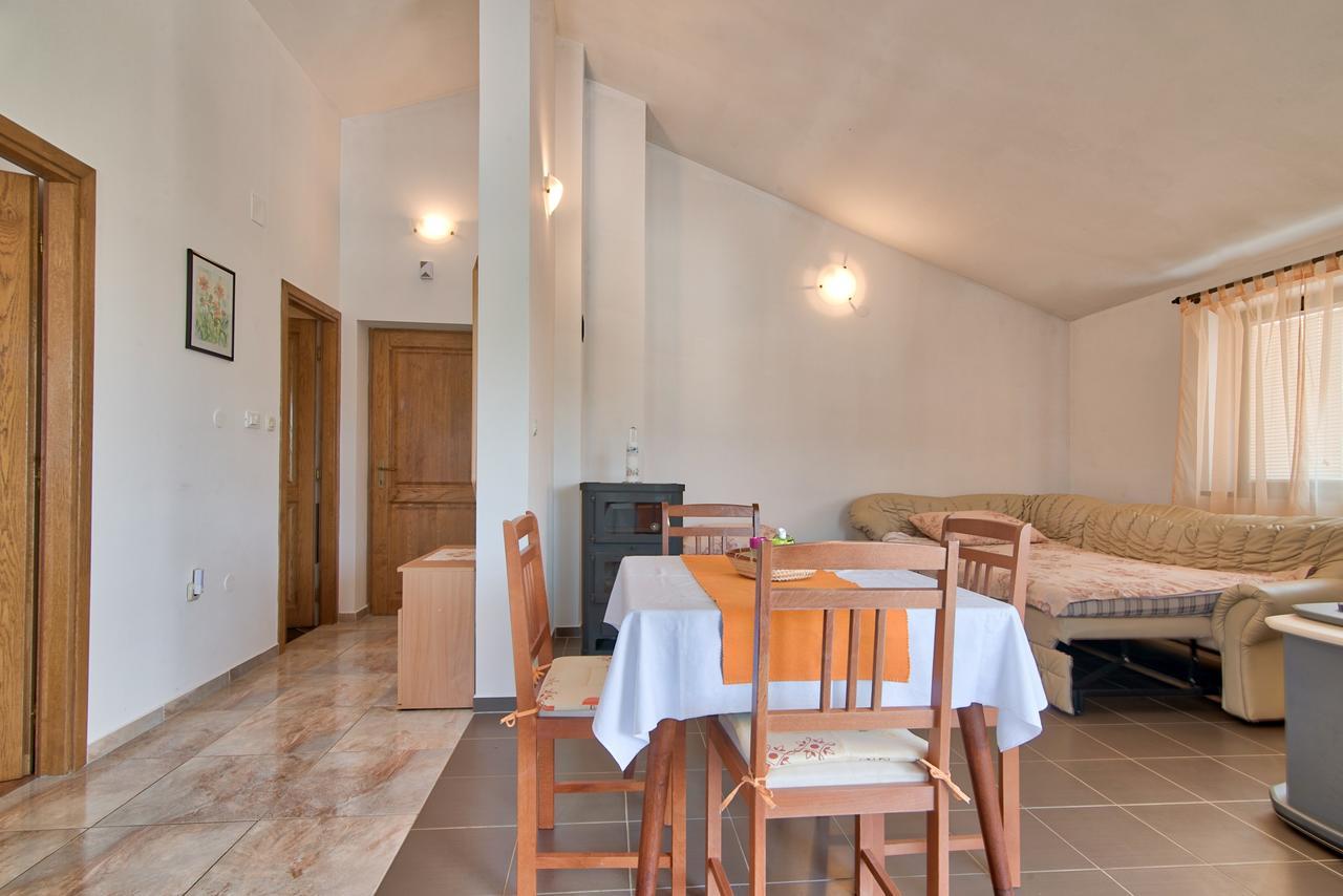 Apartment Maja Штиньян Экстерьер фото