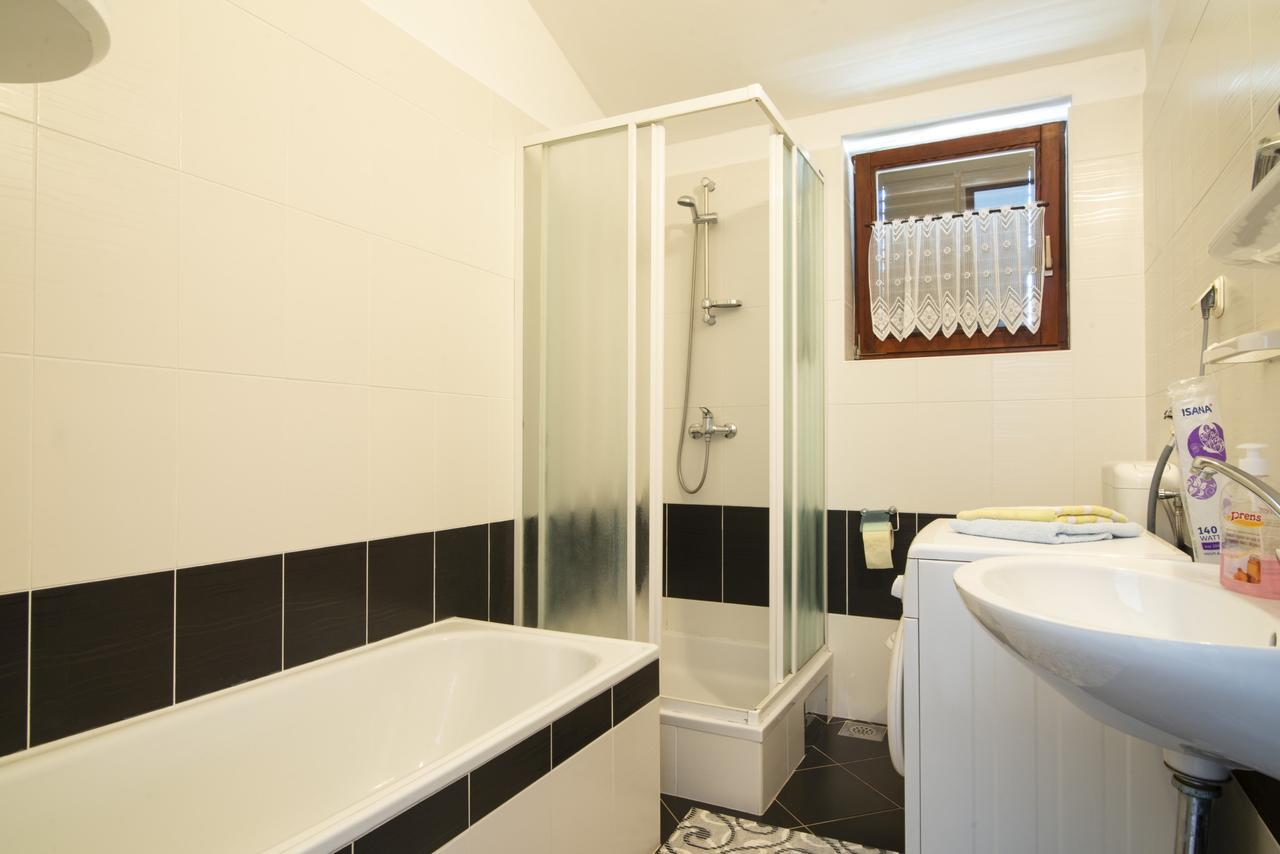 Apartment Maja Штиньян Экстерьер фото