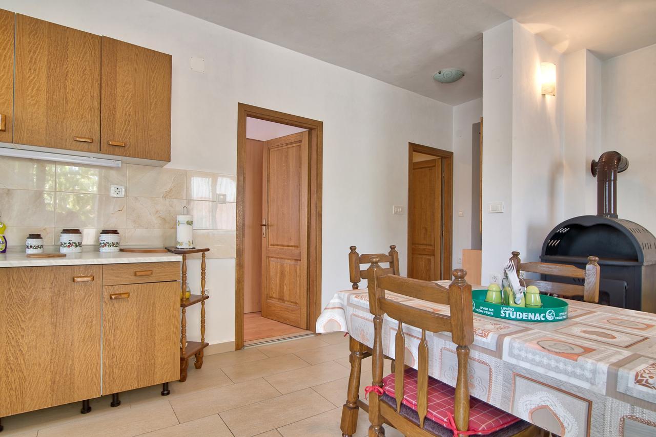 Apartment Maja Штиньян Экстерьер фото